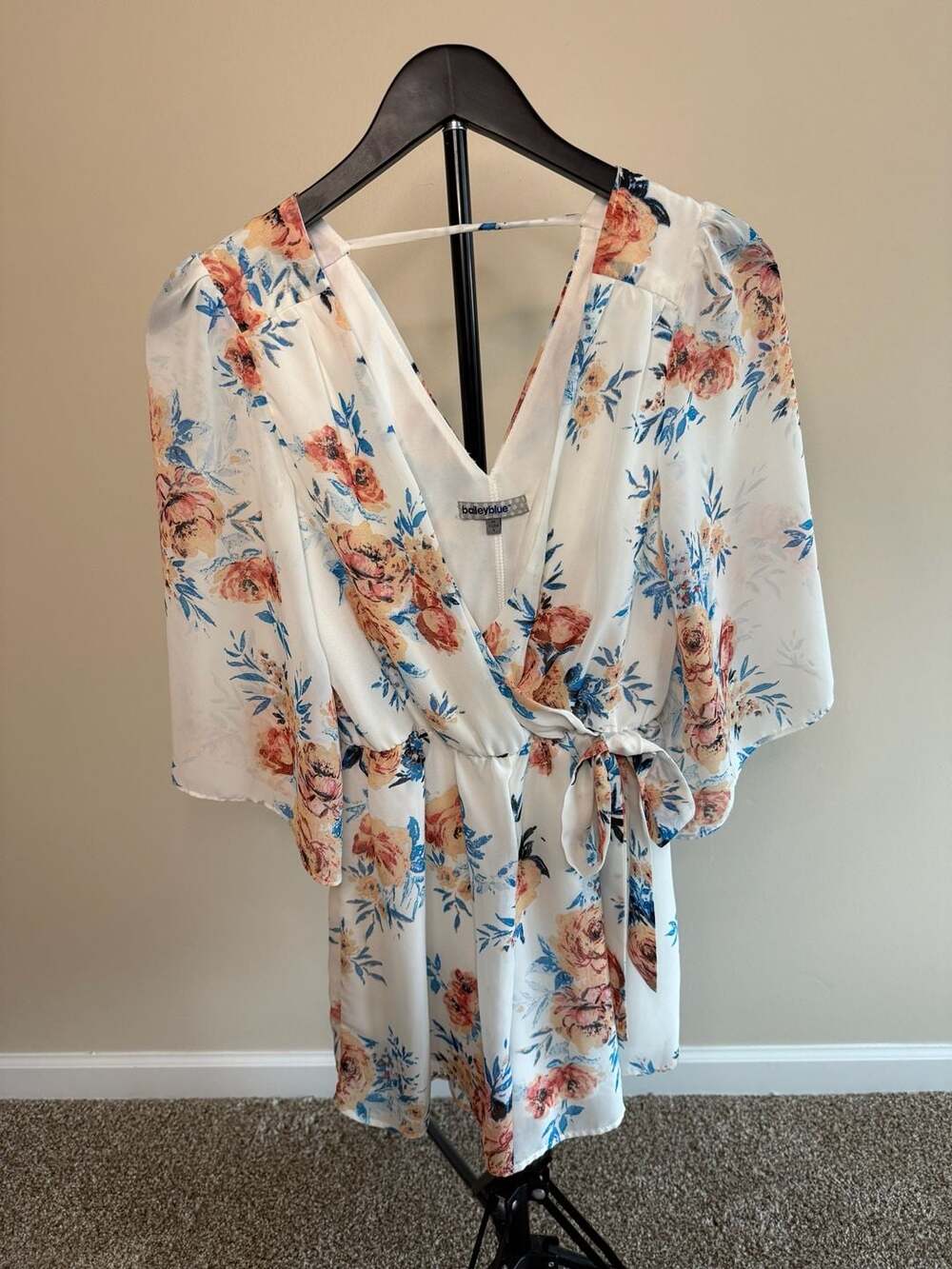 Bailey Blue Chiffon Floral V-Neck Wrap Romper‎